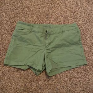 Size 10 olive green old navy shorts